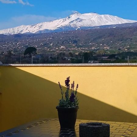 Apartmán Yellow House Fiumefreddo di Sicilia Exteriér fotografie